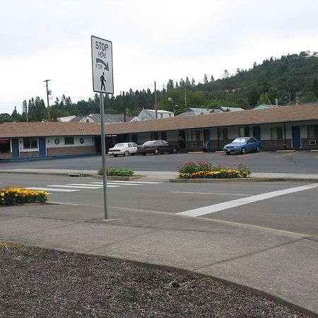 Travel Inn Roseburg Esterno foto
